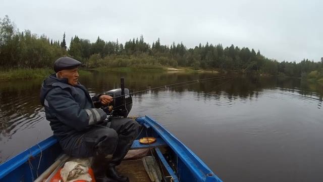 РЫБАЛКА  ЯЗЯ  НА ФИДЕР С ЛОДКИ РЕКА АГАН ХМАО.
