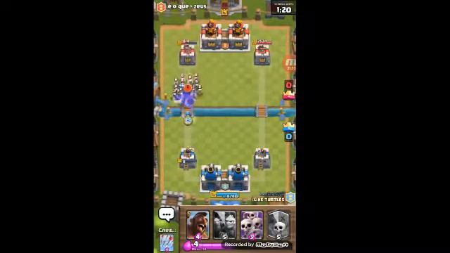 Играю в Clash Royal бой 2 на 2 открываю каролевский) смотреть онлайн