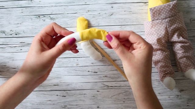 Зайцы Тильда. Шьем рубашку. Часть 4 смотреть онлайн