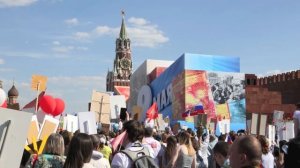 «Гимн бессмертного полка». Слова и музыка М. Лазарева. Исполняет Ян Осин. Фото: Ян Осин