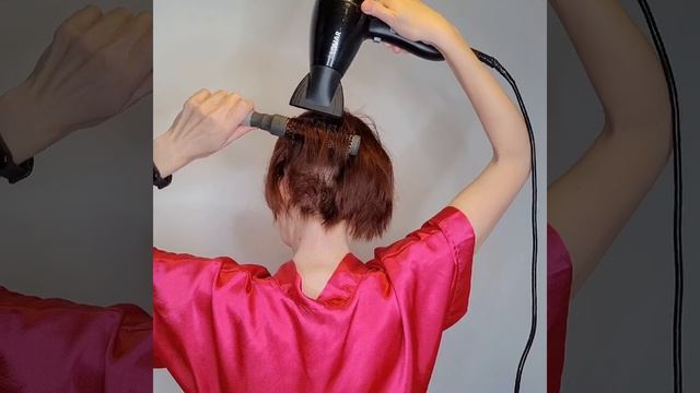 КАК ВЫПРЯМИТЬ СМЯТЫЕ ВОЛОСЫ ПОСЛЕ СНА/ Как выгладить заломы на волосах