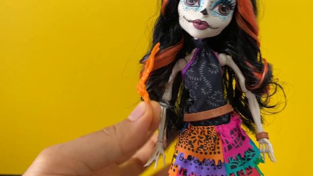 ИСТЕРИЧКА АНОРЕКСИЧКА ? КУКЛА MONSTER HIGH СКЕЛИТА КАЛАВЕРАС СКАРИЖ / ОБЗОР И СТОП МОУШЕН смотреть онлайн