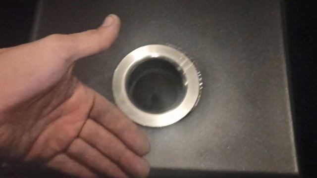 Может ли кухонный измельчитель отрезать пальцы? смотреть онлайн