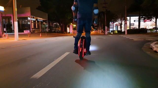 Review KS16X e KS16XS - Análise completa dos monociclos elétricos da KingSong смотреть онлайн