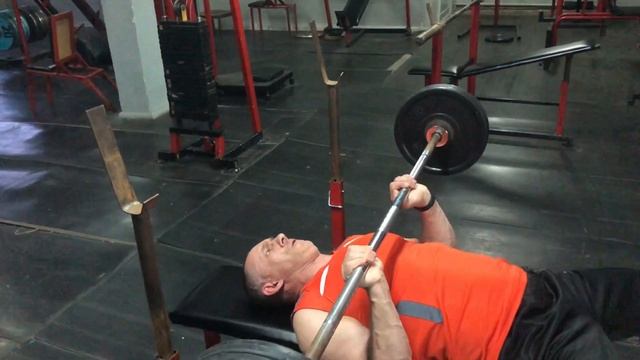 Убойная тренировка рук к лету. Бицепс , трицепс смотреть онлайн