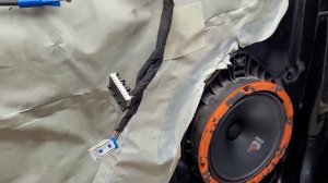 Замена штатных динамиков в Chevrolet Cruze на DL Audio Gryphon Pro 165