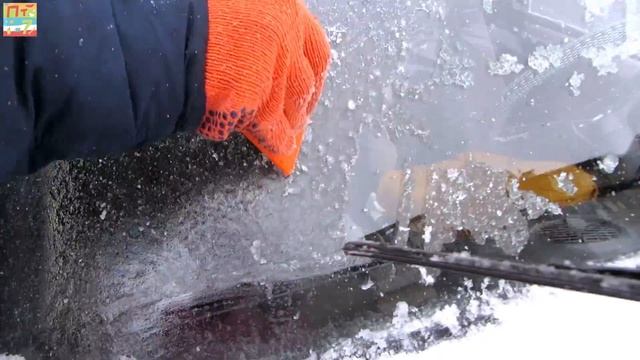 ✅ 2 СПОСОБА как очистить стекло от льда / Полезные советы смотреть онлайн