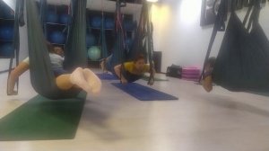 Аэройога. Низкий гамак