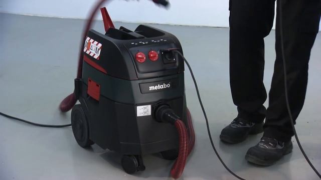 Эксцентриковые машины Metabo SXE 150-2.5 BL /SXE 150-5.0 BL смотреть онлайн
