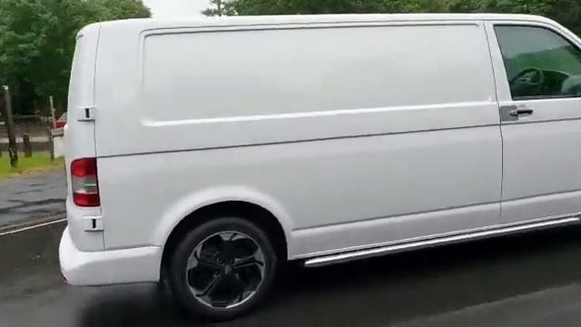 VW Transporter LWB T5.1 Panel Van 5 speed with Sportline styling смотреть онлайн