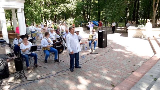 танцы в парке кому за... Витебск часть 1 смотреть онлайн