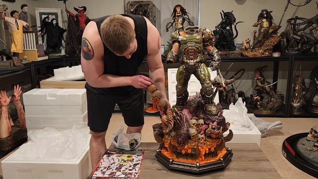 Prime 1 Doom Eternal 1/3 Statue Unboxing смотреть онлайн