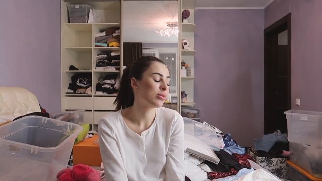 Моя повседневная жизнь || Разбираюсь в шкафу с вещами | Встреча с Кариной смотреть онлайн