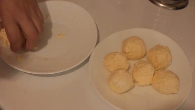 КАК ПРИГОТОВИТЬ СЫРНИКИ БЫСТРО И ВКУСНО./РЕЦЕПТ СЫРНИКОВ/ смотреть онлайн