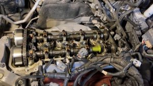 Регулировка тепловых зазоров клапанов Nissan Juke 1.6 двигатель HR16DE.