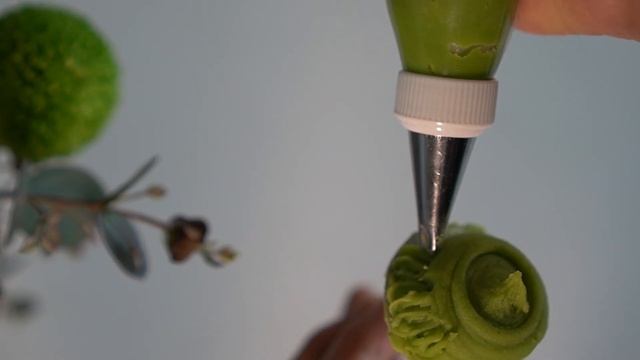 앙금플라워 그린퐁퐁소국(꽃말:진심) Green pompon Chrysanthemum flower piping technique смотреть онлайн