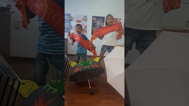 Зонтики для детей и взрослых!!! смотреть онлайн