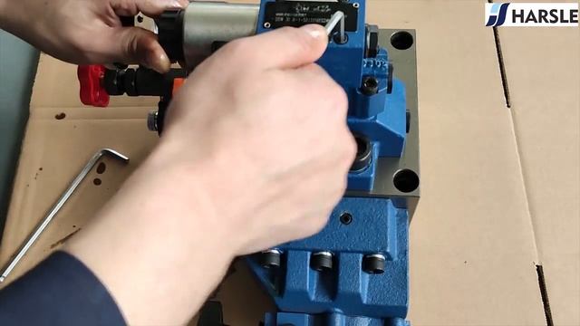 [Toubleshooting] How to wash and clean hydraulic shearing machine valve, fix the metal shear proble смотреть онлайн