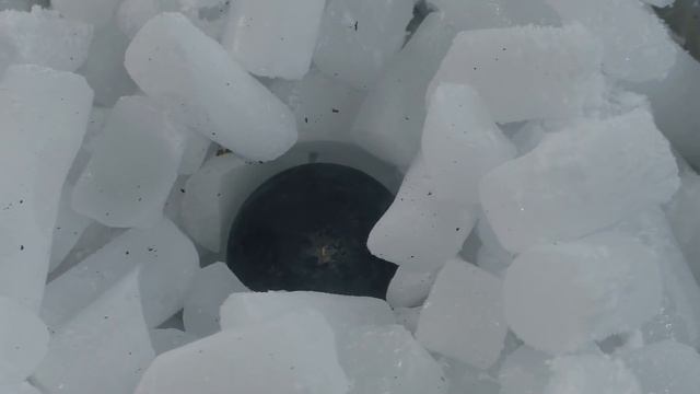 ЧТО ЕСЛИ РАСКАЛЕННЫЙ СТАЛЬНОЙ ШАР в 1000 ГРАДУСОВ ПОЛОЖИТЬ в СУХОЙ ЛЕД ?! смотреть онлайн