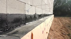 Вертикальная гидроизоляция блока.