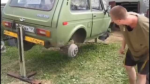 Опрокидыватель для Нивы ВАЗ 2121, вертел. Часть 2 Repair of VAZ 2121 Niva смотреть онлайн
