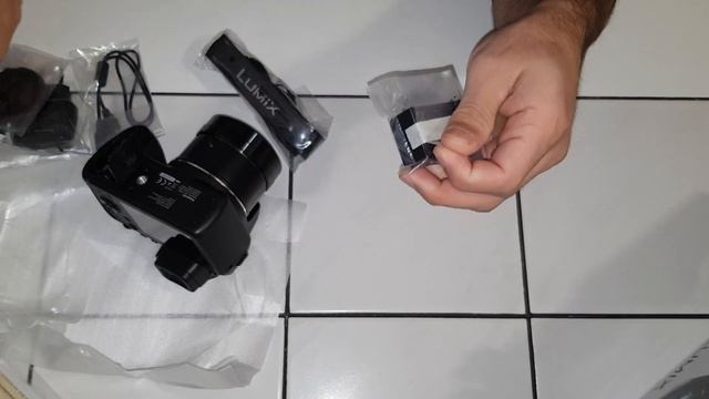 Panasonic Lumix FZ-82 فتح صندوق كاميرا باناسونيك لوميكس смотреть онлайн