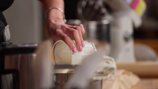 Готовим дома ПРЯНЫЙ ТОРТ С ИНЖИРОМ И ГОЛУБИКОЙ. Пошаговый видео рецепт смотреть онлайн