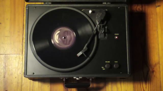 Preservation Hall Jazz Band w/ Tom Waits - "Tootie Ma Is A Big Fine Thing" - 78RPM Record смотреть онлайн