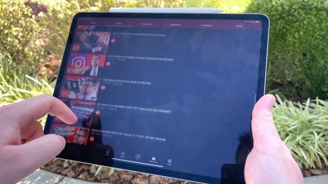 M1 iPad Pro 12.9 vs M1 MacBook Pro — The ULTIMATE Comparison! (4K HDR) смотреть онлайн