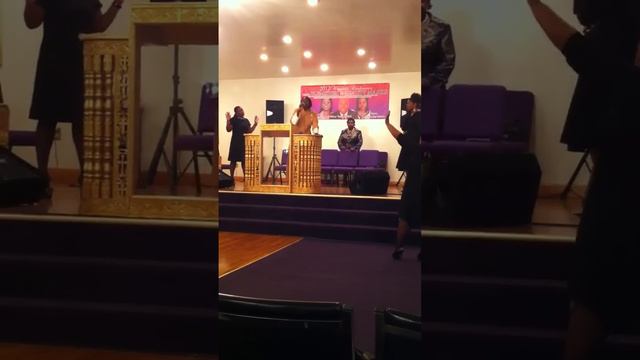 Pastor Latonya Heyward preaching at the Women's Conference! смотреть онлайн