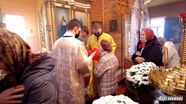 Престольный праздник Казанской иконы Божией Матери отпраздновали в Поречье смотреть онлайн