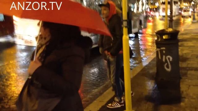 ИТАЛИЯ: Взял перекусить... иду в общагу... ROME ITALY смотреть онлайн