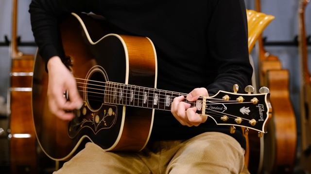 Sigma GJA-SG200 Vs Gibson SJ-200