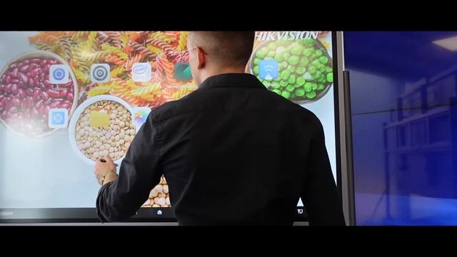 Prezentacja tablicy interaktywnej Hikvision DS-D5B65RB/B смотреть онлайн