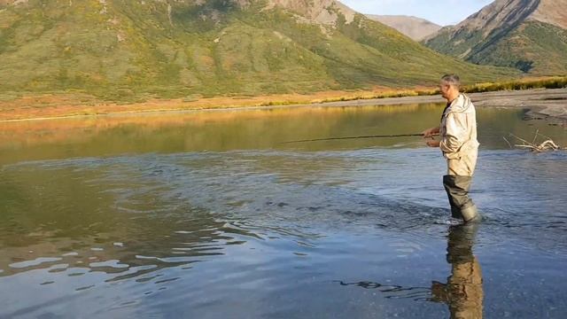 Рыбалка на Чукотке. Константин и голец Таранца!!! Большой голец!!! смотреть онлайн