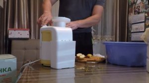 Соковыжималка для яблок. Журавинка СВСП-303.