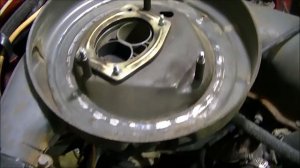 ваз 2107 снятие капота и Карбюра́тора.#4