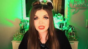 Переночевала в ДОМЕ С ПОЛТЕРГЕЙСТОМ! Кто-то ломился в дверь !