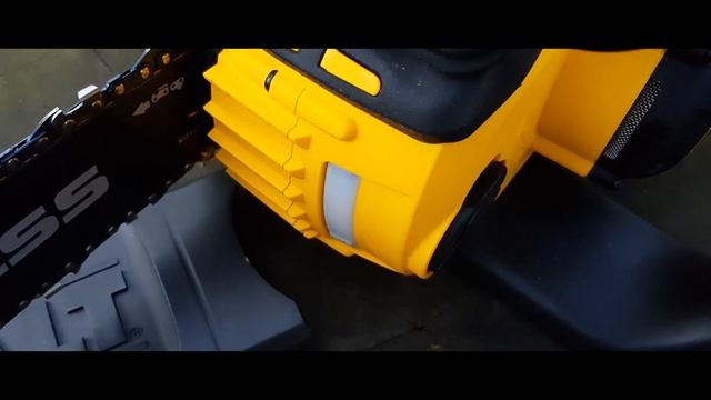 ?THE POWERFULL Cordless Chainsaw DCM575N From DeWalt! ? - DeWalt DCM575N 400mm - Review & Test
