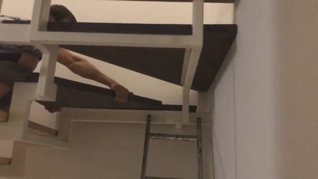 Монтаж деревянной лестницы в доме своими руками | Поселок Орловка Калининград ? смотреть онлайн