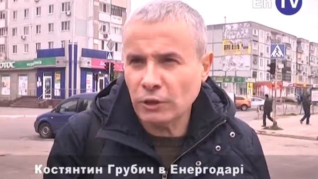 Костантин Грубич выбирает сало на рынке смотреть онлайн