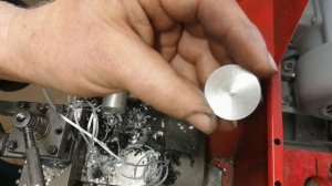 Простейший самодельный отрезной резец для токарного станка, из циркулярного диска