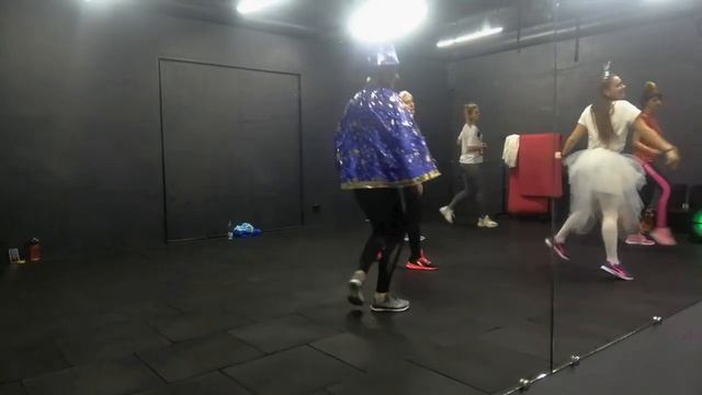 Ponte Pa Mi by Vinny Rivera Zumba choreo смотреть онлайн