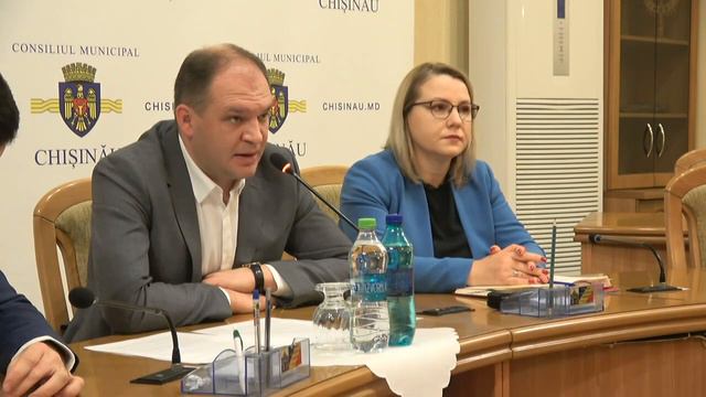 Ион Чебан обязал застройщика восстановить снесенную им детскую площадку (30.12.2019) смотреть онлайн