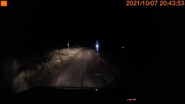 Чуть не въехали в комбайн. Не увидели Комбайн на дороге ночью смотреть онлайн