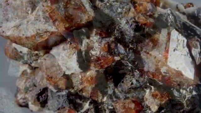 Gemstones - Zircon (циркон)…