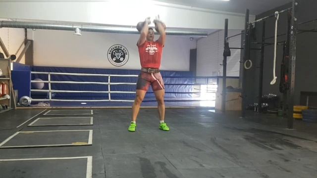 Тренировка толчка гирь 140 раз за 8 минут! смотреть онлайн