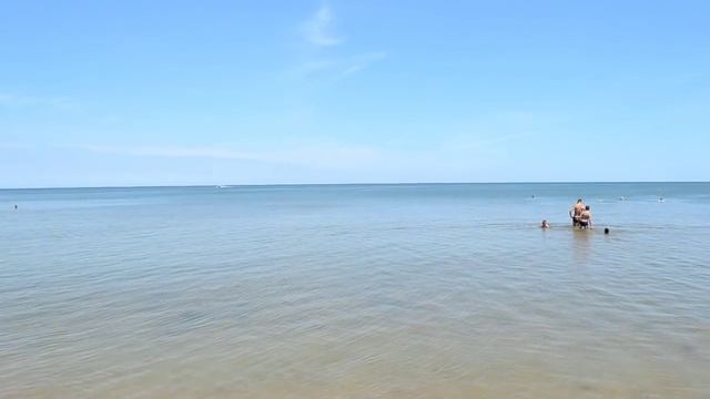 Пляж в Кучугурах смотреть онлайн