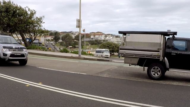 Bondi Beach Tour Walk, Sydney, Australia смотреть онлайн
