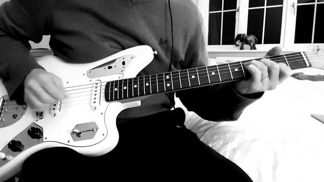 We Share The Same Skies by The Cribs / Johnny Marr guitar riff смотреть онлайн